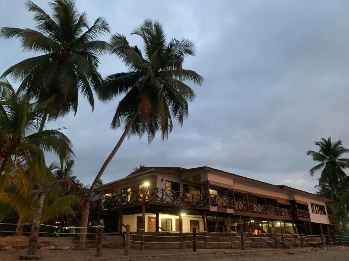 Seaside Travellers Inn Kinarut Buitenkant foto