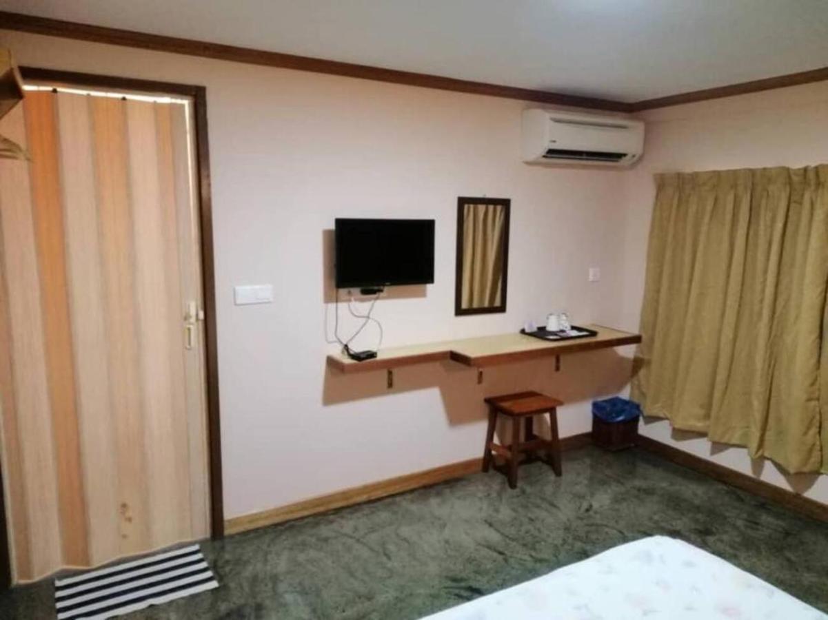 Seaside Travellers Inn Kinarut Buitenkant foto
