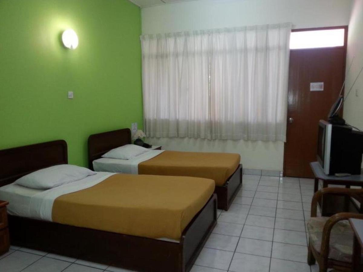 Seaside Travellers Inn Kinarut Buitenkant foto